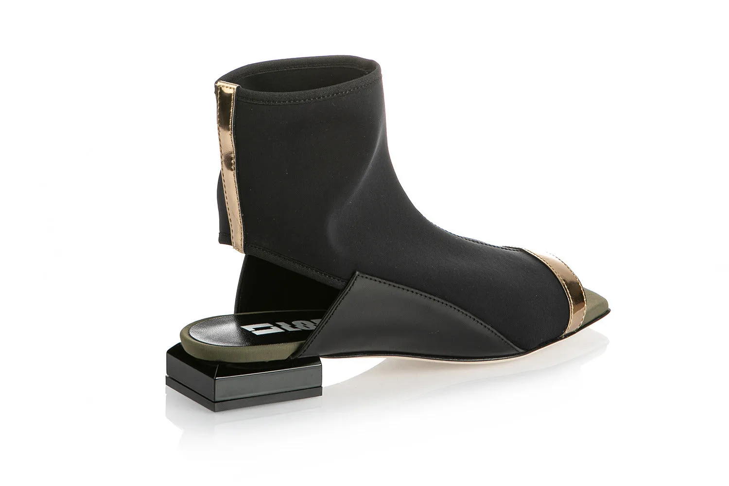 6938 Loriblu Sandals / Black