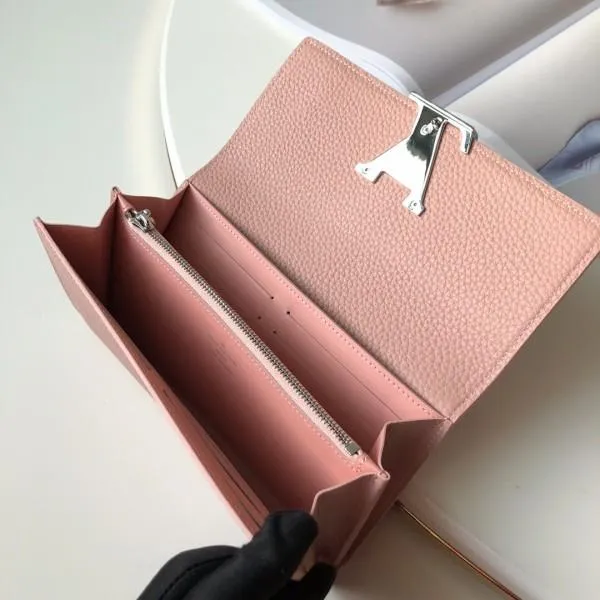 Capucines Wallet M62556 Pink