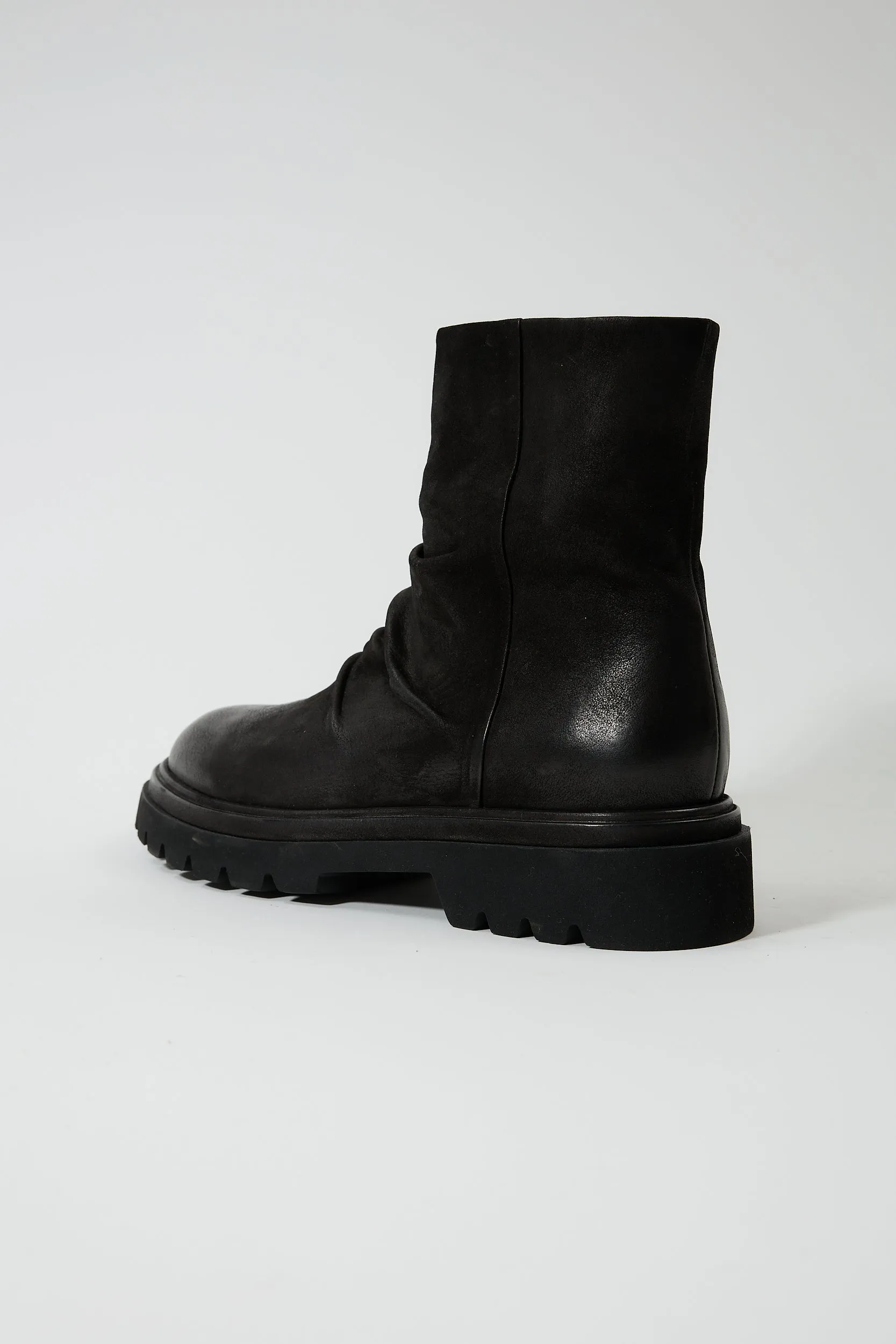 Circe Black