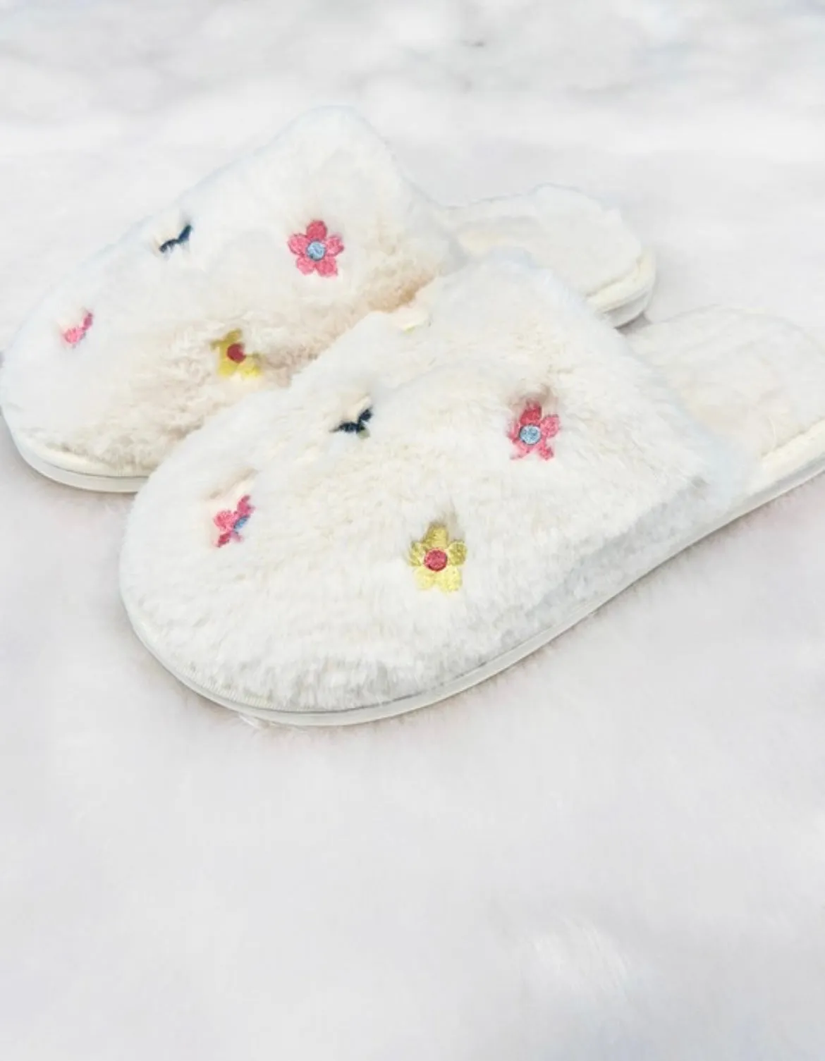 Daily Daisy Slippers