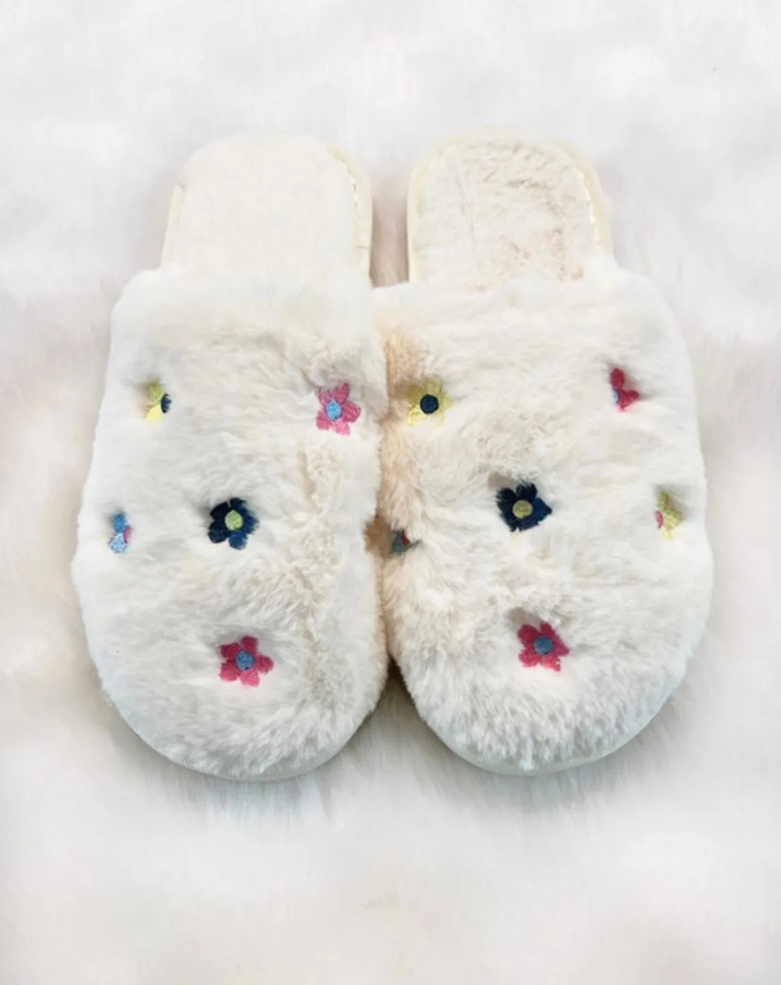 Daily Daisy Slippers
