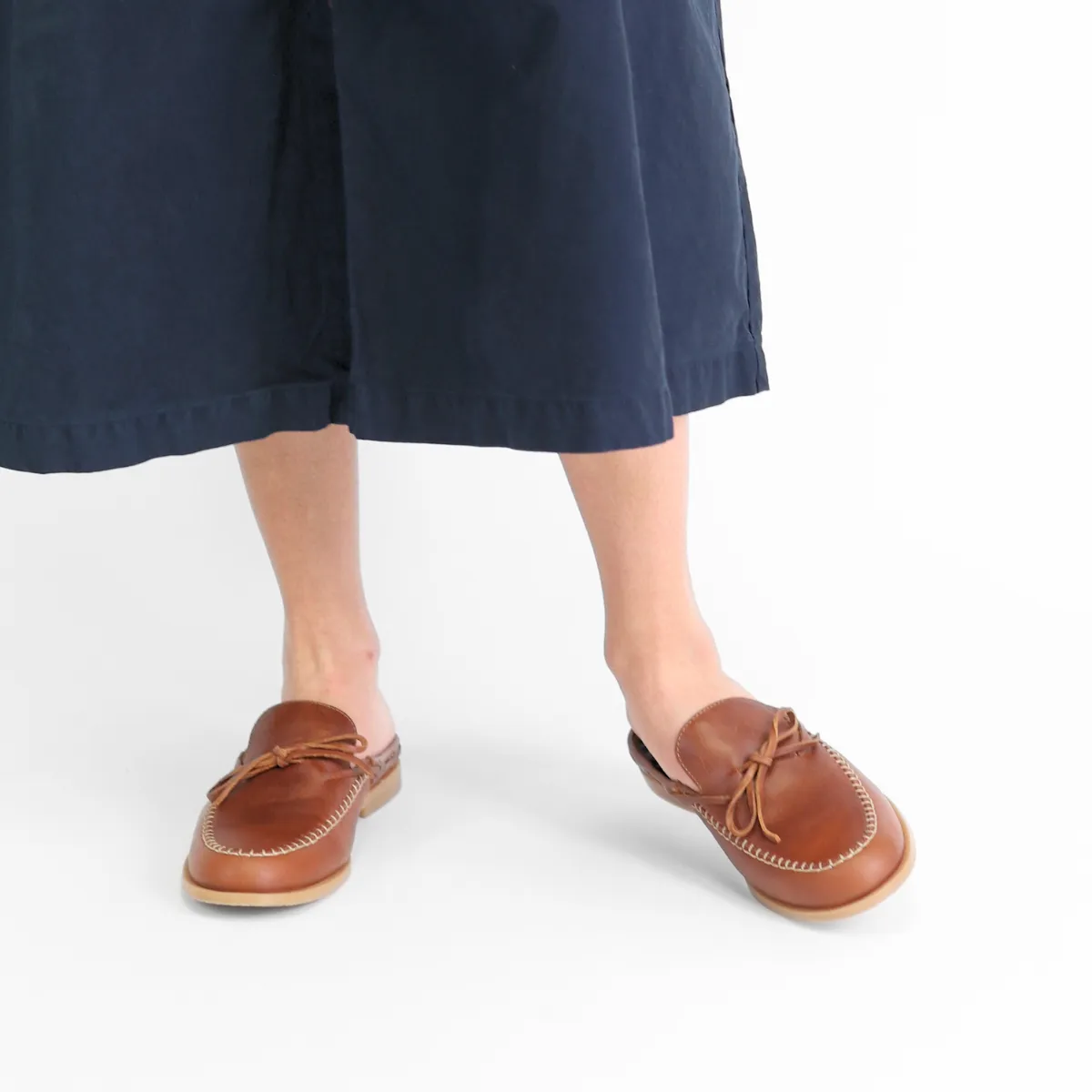Seas The Day Mule Brown