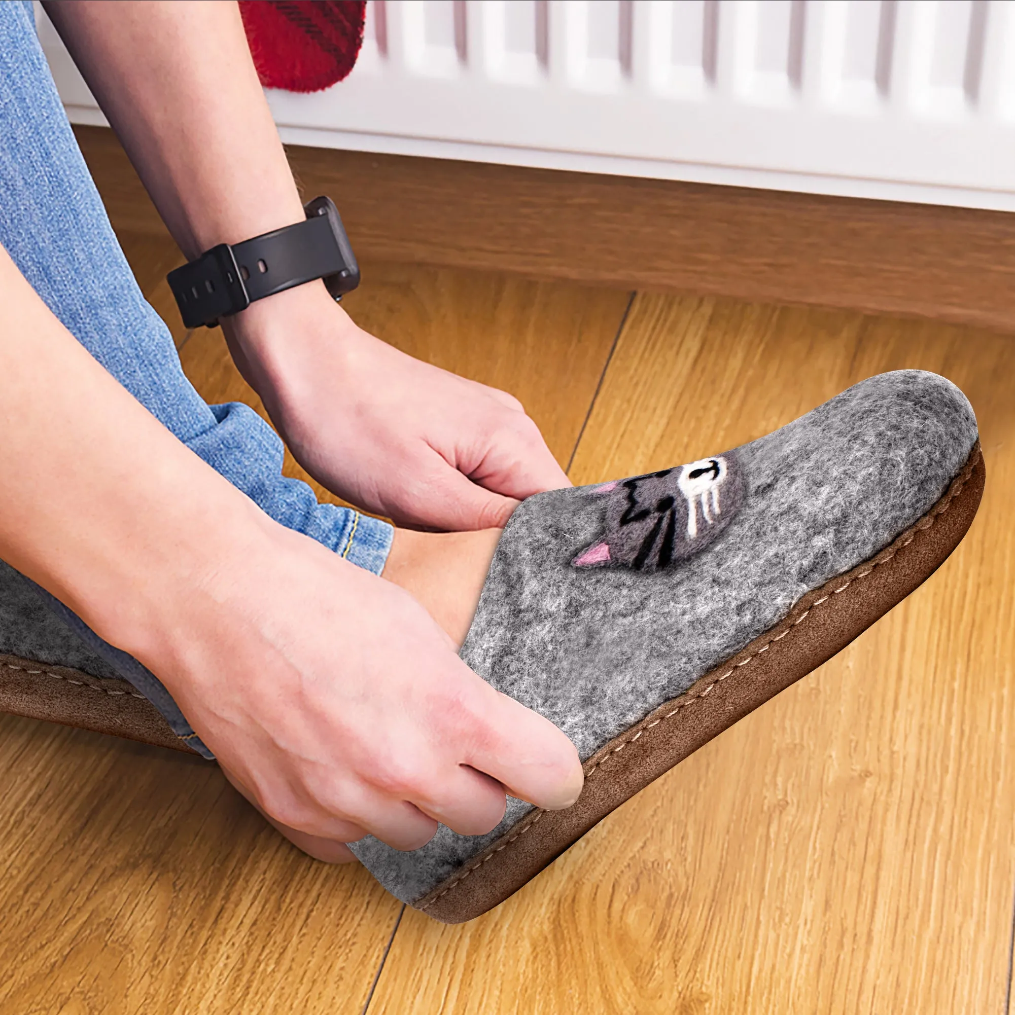 Unisex Wool Slippers Cozy Winter Footwear for Men & Women Cat Dog Print