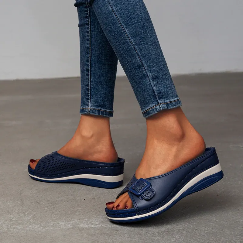 Women Closed Toe Flat Casual Beach Slippers