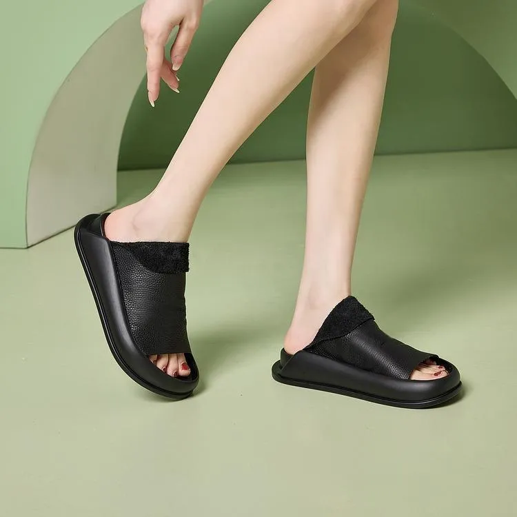 Women's leather flip flops